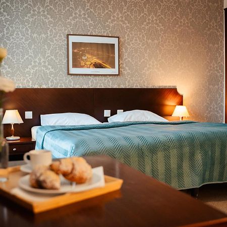 Hotel Kuracyjny Spa & Wellness غدينيا المظهر الخارجي الصورة