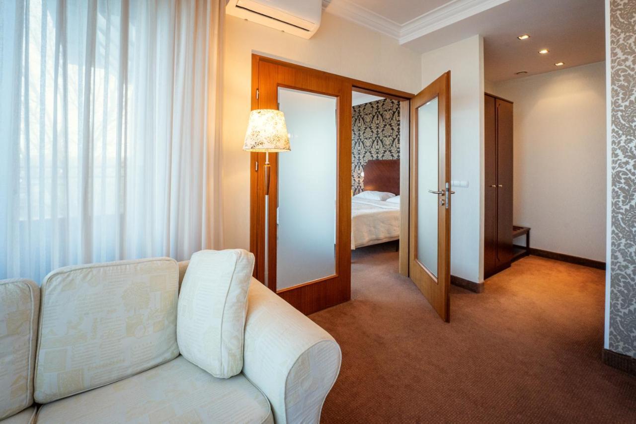 Hotel Kuracyjny Spa & Wellness غدينيا المظهر الخارجي الصورة